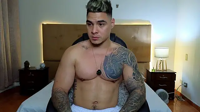 Snapshot of Steven_Velez chatting on September 13, 2:34 am Steven Velez online show from September 13, 2:34 am