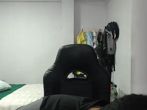 Axel11113 online show from December 20, 2:51 am