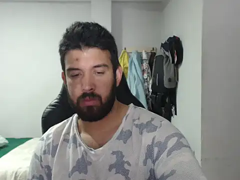 Axel11113 online show from December 23, 2:09 am