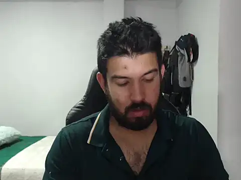 Axel11113 online show from December 19, 2:08 am