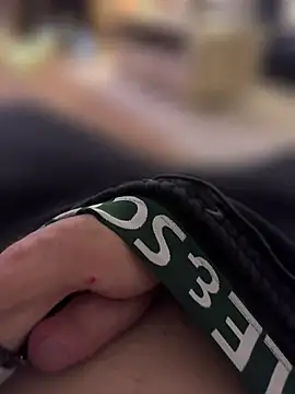 NaughtyStepson144 online show from April 9, 8:04 pm