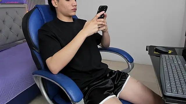 SamBlack  online show from May 16, 12:36 pm