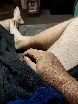 hubbyfun19 online show from April 11, 3:57 am