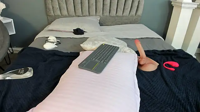 niko kael online show from February 7, 8:21 am