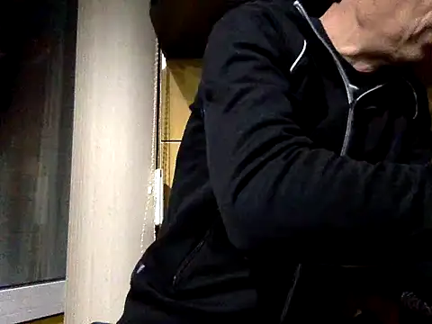 adiluci1 online show from October 27, 2:47 am