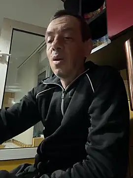 adiluci1 online show from April 5, 2:19 am