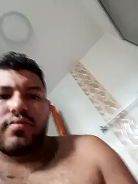 Snapshot of Frank0021 chatting on October 18, 12:10 pm Frank0021 online show from October 18, 12:10 pm