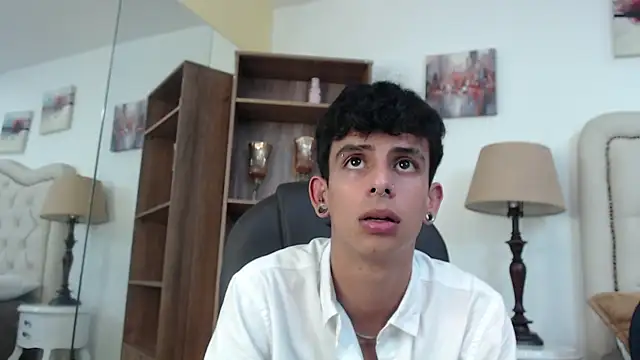 Ibratxandy online show from April 27, 7:19 pm