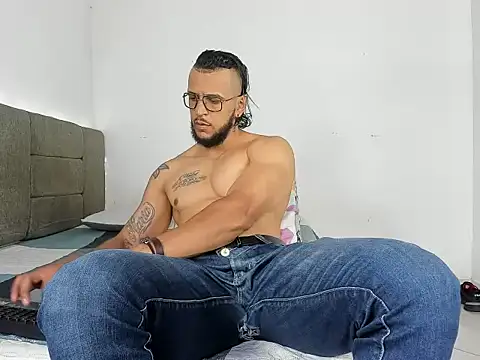 Edy coltt online show from April 22, 1:38 pm