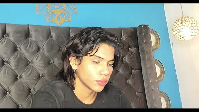 Snapshot of bxby_dolls chatting on September 14, 3:19 am bxby dolls online show from September 14, 3:19 am