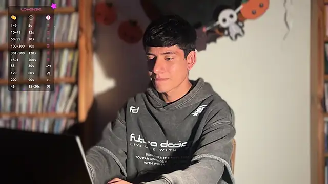 Snapshot of jim_dj chatting on October 21, 12:14 am jim dj online show from October 21, 12:14 am