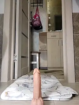 N i k o l a u online show from April 5, 3:19 pm