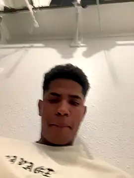 fuego01 online show from December 17, 6:53 am