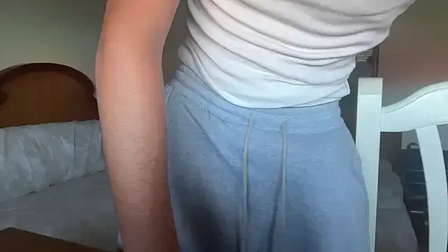 rrojjo2003 online show from September 13, 10:49 am