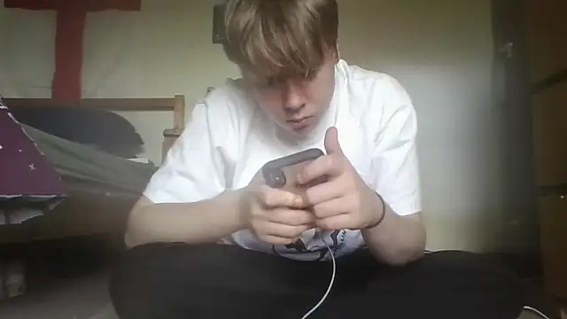 TomasCramp online show from April 13, 2:51 pm