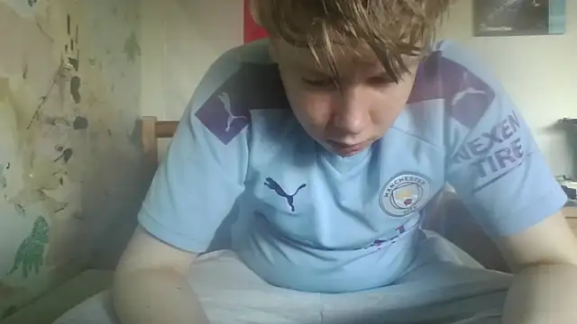 TomasCramp online show from March 18, 3:15 pm