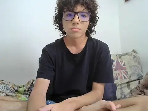 BBoyLatino0 online show from October 10, 6:13 pm