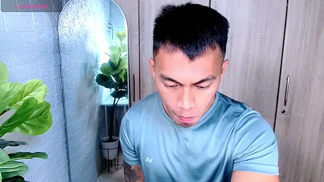 PinooyMilker online show from April 18, 2:07 pm