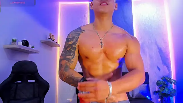 Draven Marceaux online show from June 14, 2:52 pm
