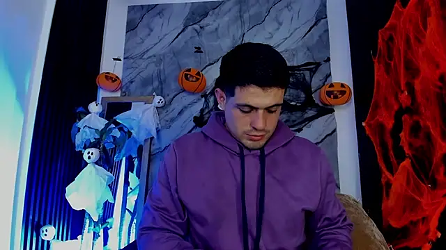 Snapshot of William_Steel_ chatting on October 15, 3:36 am William Steel online show from October 15, 3:36 am