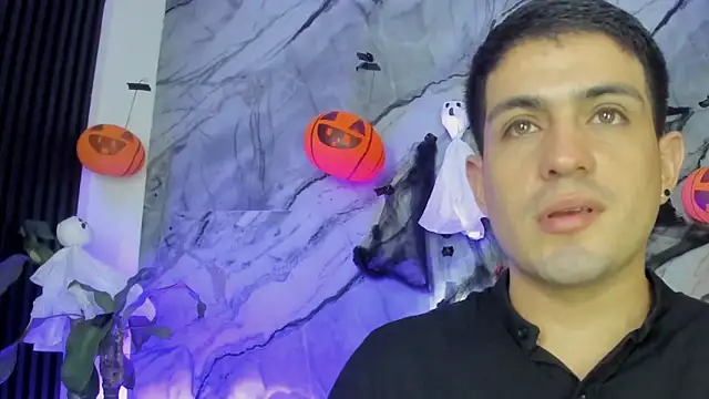 William Steel  online show from October 19, 4:28 am