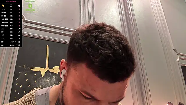 OliverSport online show from March 11, 12:45 pm