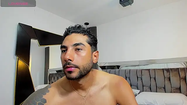 MARC THOMPSON  online show from November 23, 9:37 pm