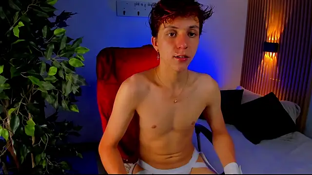 IM DAREN online show from June 24, 3:31 am