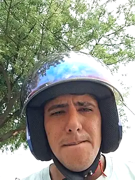 Joel4518 online show from April 11, 4:43 pm