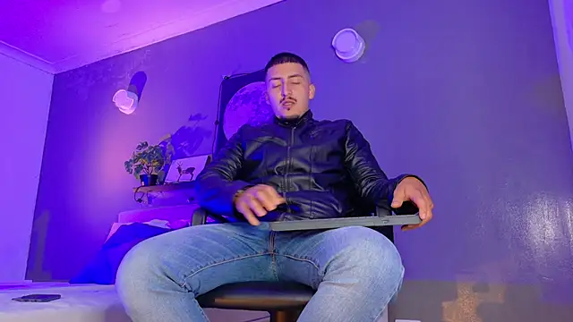 MrFox   online show from December 1, 12:08 pm