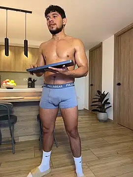 austin spears  online show from April 20, 11:07 pm