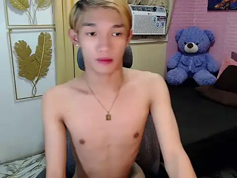 urasian john18 online show from May 17, 4:31 am