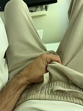 Frankieyyy1 online show from November 14, 10:28 am