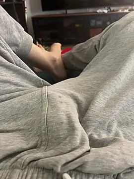 Frankieyyy1 online show from June 19, 8:53 am