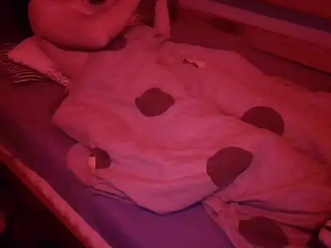 Snapshot of Bony69527g chatting on October 13, 9:54 pm Bony69527g online show from October 13, 9:54 pm