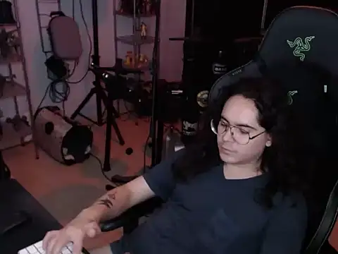 dorrey21 online show from April 6, 6:20 pm