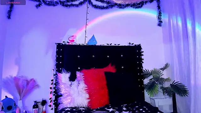 Cooperrosscute233 online show from December 16, 11:45 pm