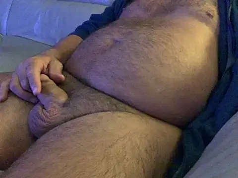 Freddiefirefly online show from April 8, 8:28 pm