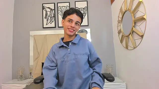 Snapshot of owen__johnson chatting on September 25, 12:15 pm owen johnson online show from September 25, 12:15 pm