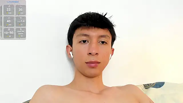 Snapshot of philip_twinkk chatting on October 8, 4:06 am philip twinkk online show from October 8, 4:06 am