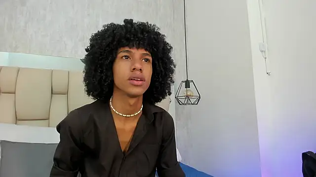 Snapshot of Johan_gz_ chatting on October 6, 11:48 am Johan gz online show from October 6, 11:48 am