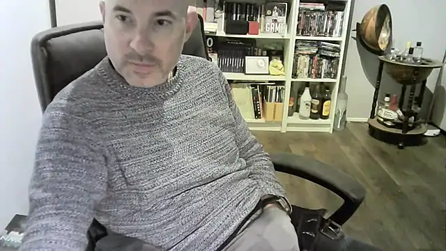 Chrisprngr online show from May 10, 12:28 pm