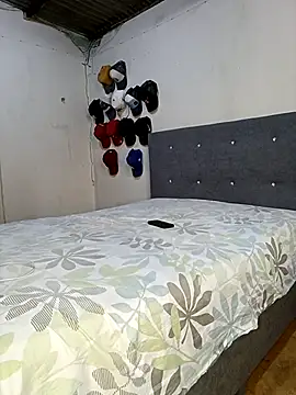 Catire10  online show from April 27, 1:51 pm