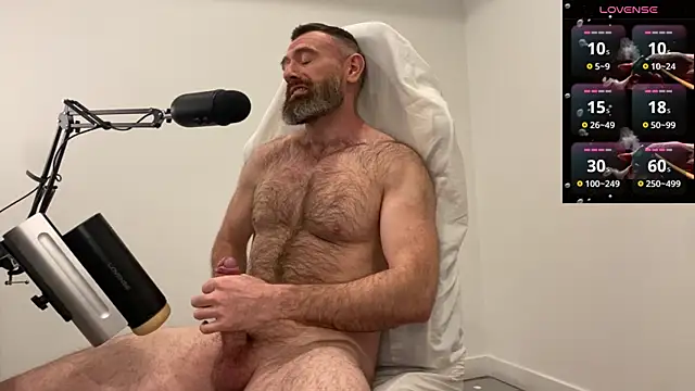 TheDonnyBasilisk online show from April 29, 5:17 pm