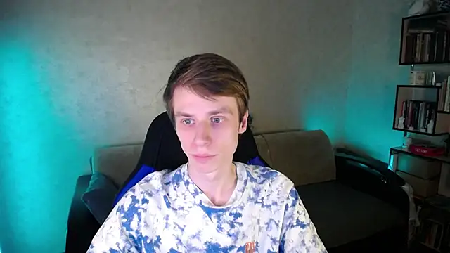 yes cute boy  online show from April 10, 3:19 pm