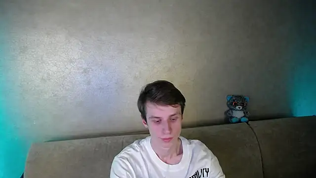 yes cute boy  online show from March 26, 5:39 pm