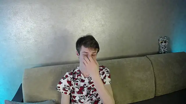 yes cute boy  online show from March 13, 8:15 pm