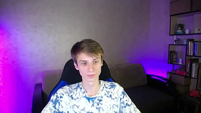 Snapshot of yes_cute_boy_ chatting on October 17, 8:57 pm yes cute boy online show from October 17, 8:57 pm