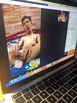 lahungdj12 online show from March 12, 7:49 am