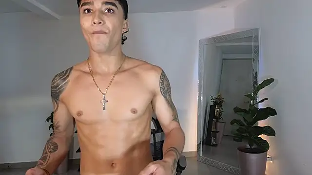 Wyatt Rose online show from September 28, 10:19 pm